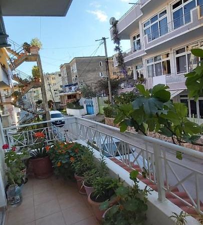 Honey Apartment Near Port Of Saranda 외부 사진