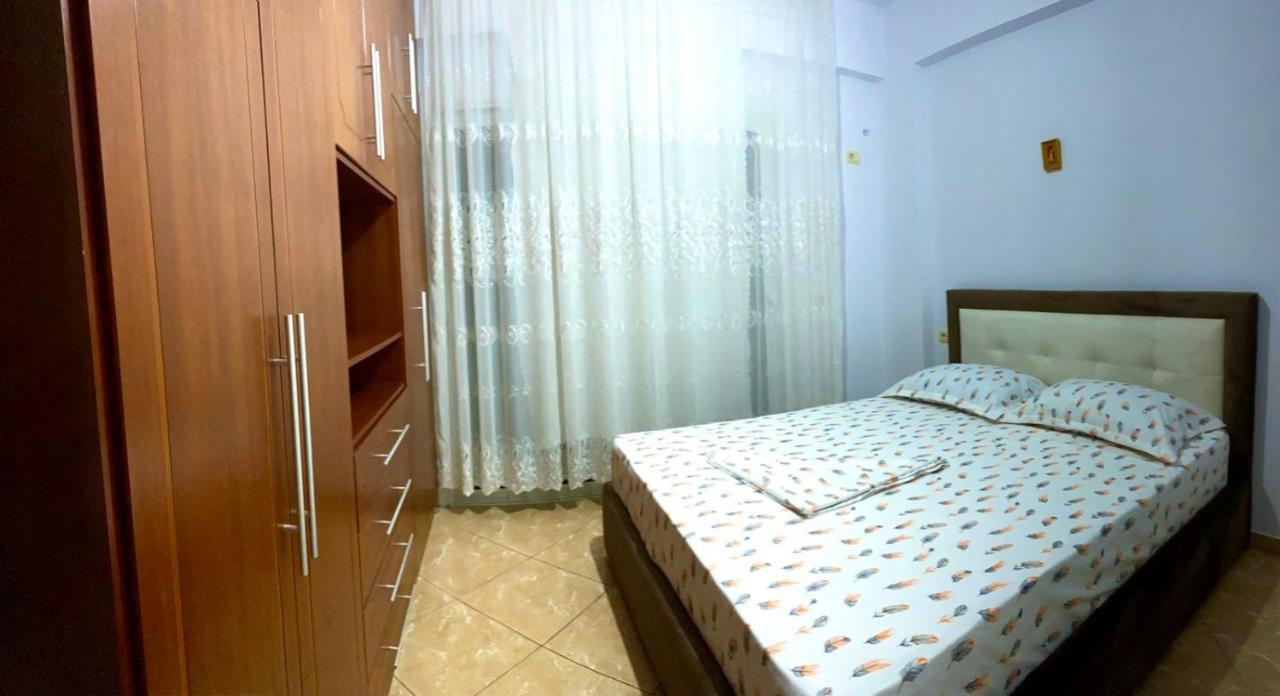 Honey Apartment Near Port Of Saranda 외부 사진